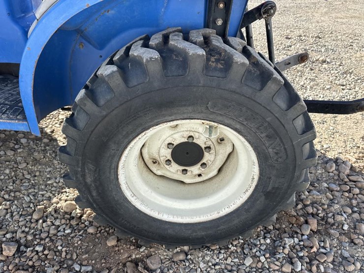 new-holland-tc26da-image-37