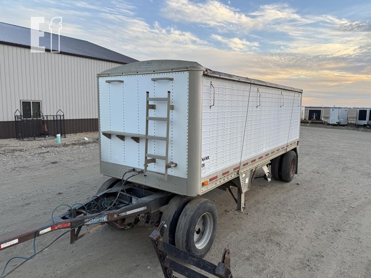 2002-stoughton-dolly-image-38