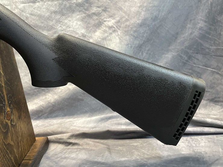 #2337-•-nef-12-ga.-pump-action-shotgun,-sn:-nz921468-image-8