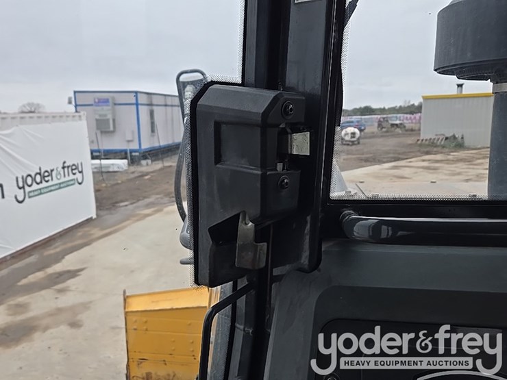 2019-deere-850l-lgp-image-161