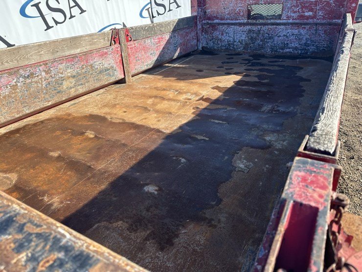 2015-dodge-ram-5500-image-17