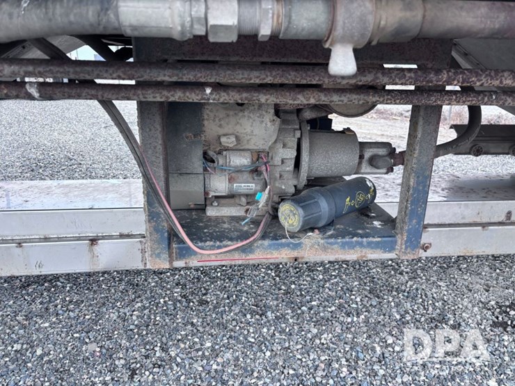 2013-merritt-hopper-image-26