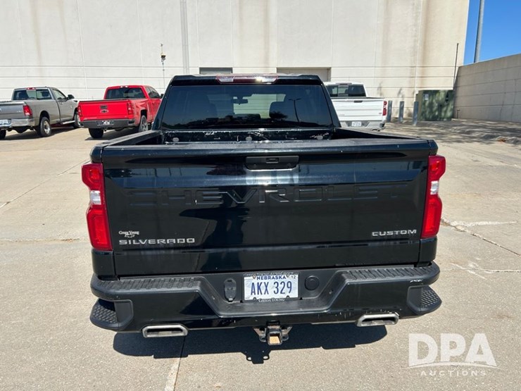 2021-chevrolet-silverado-1500-image-5