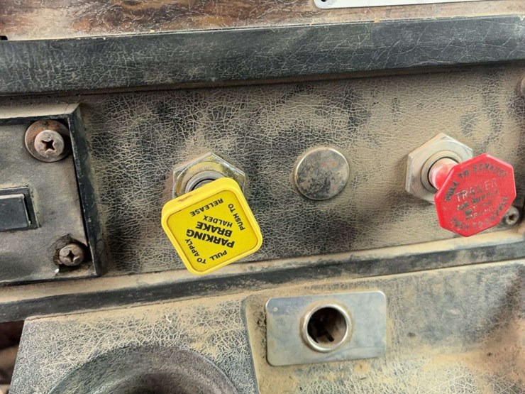 1989-kenworth-t800-image-42