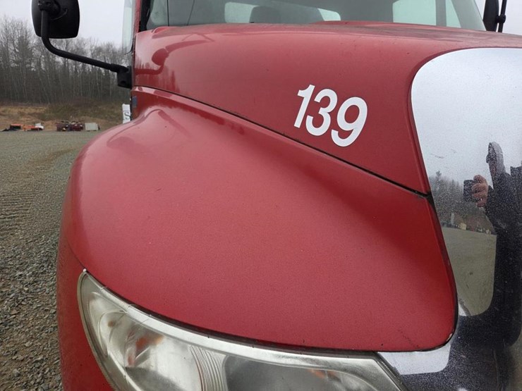 2011-international-durastar-4400-image-11