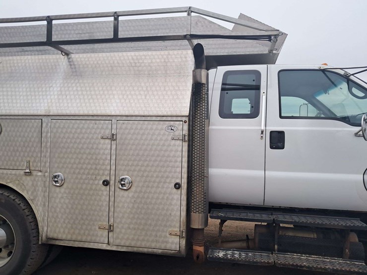 2009-ford-f750-image-11