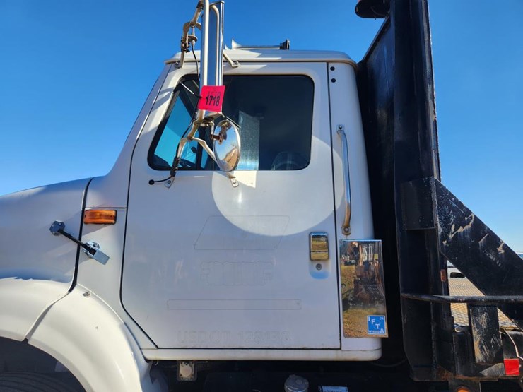 international-8100-image-18