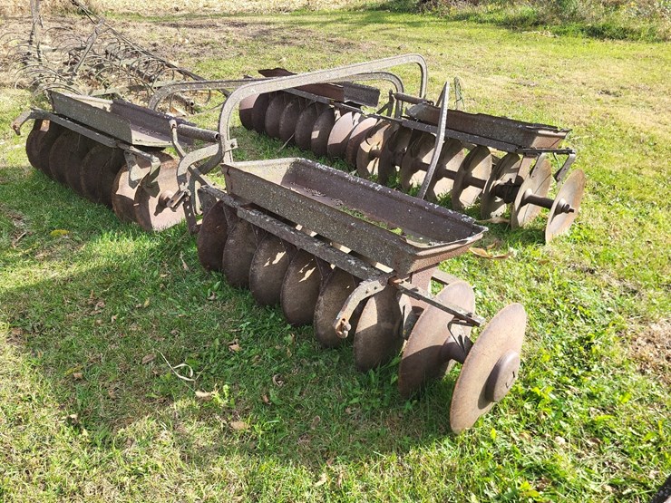 rolling-tractor-tandem-disk-image-3