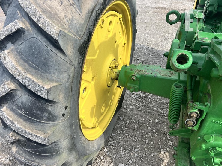 john-deere-630-image-35