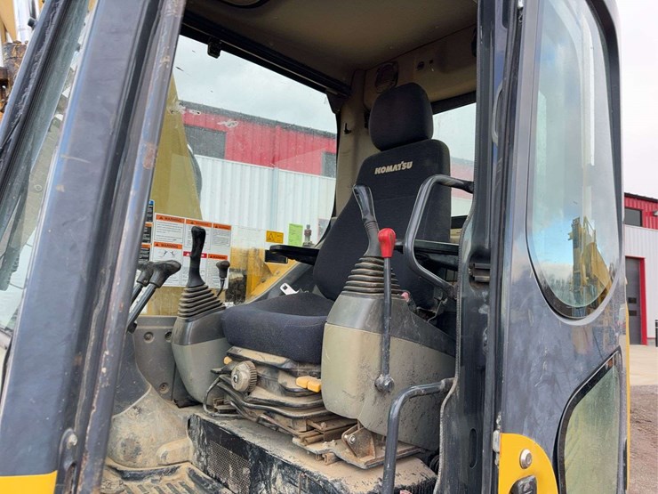 2012-komatsu-pc138-image-54