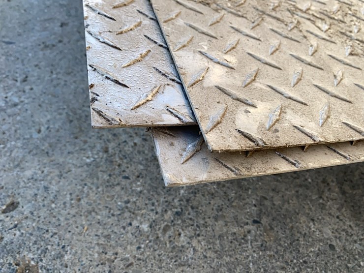 3---44”-x-8’-alum-dimond-tread-sheets-maybe-1/16”-thick-image-3
