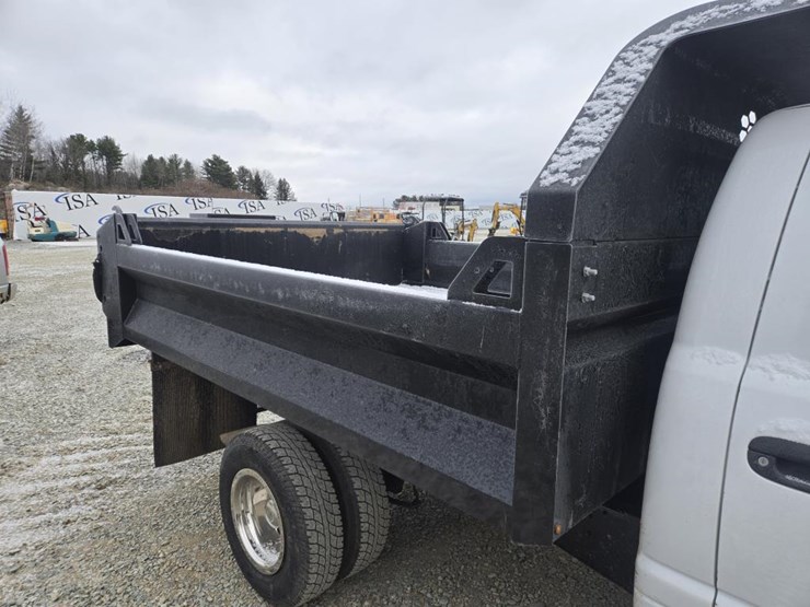 dodge-ram-3500-image-16