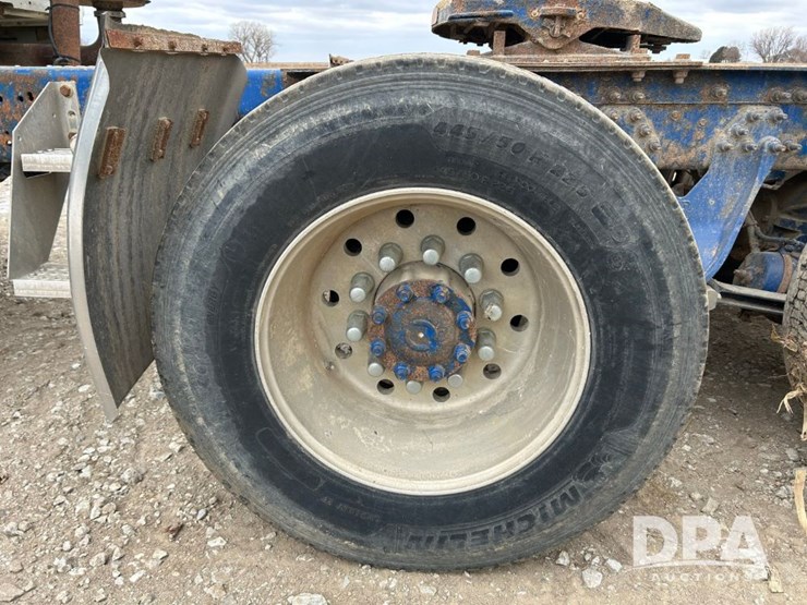 international-prostar-image-58