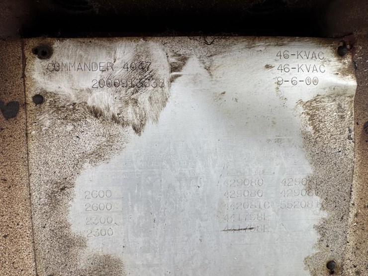 2001-international-4900-image-92