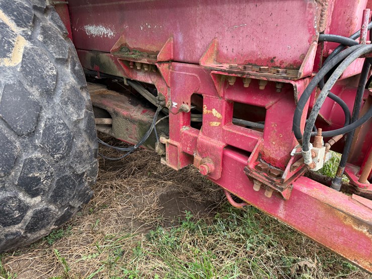 #1033-•-jamesway-ultra-trac-manure-tanker-(fennimore,-wi)-image-7