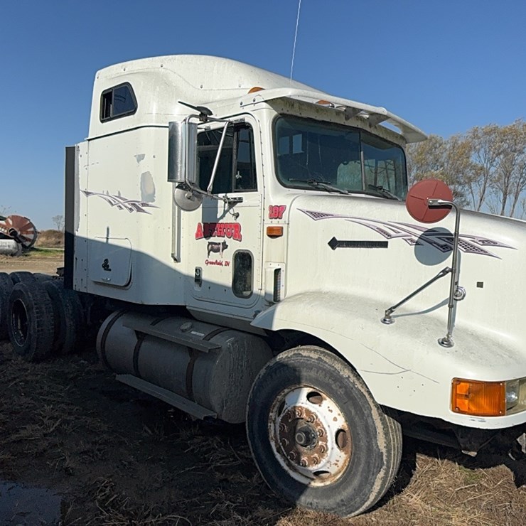1997 INTERNATIONAL 9200