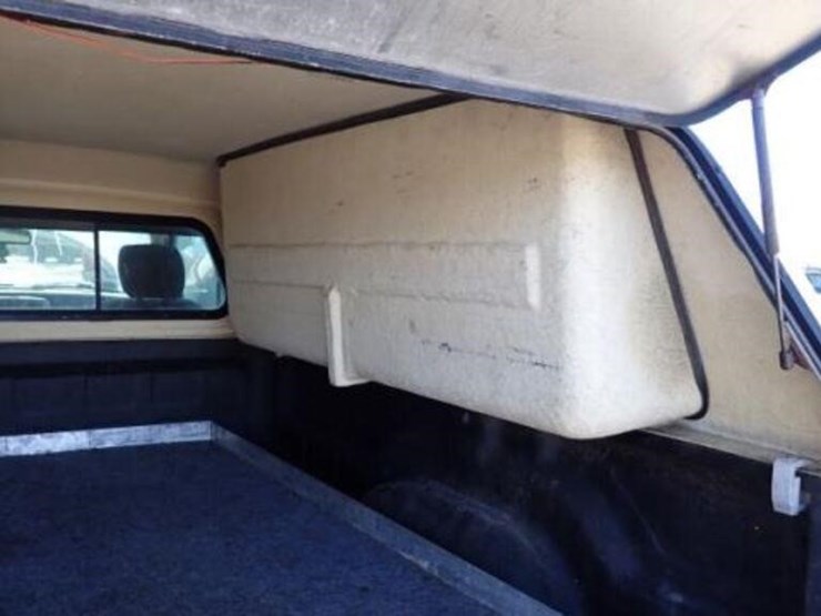 ram-1500-slt-image-39