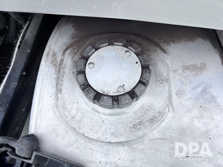 1995-kenworth-t800-image-27