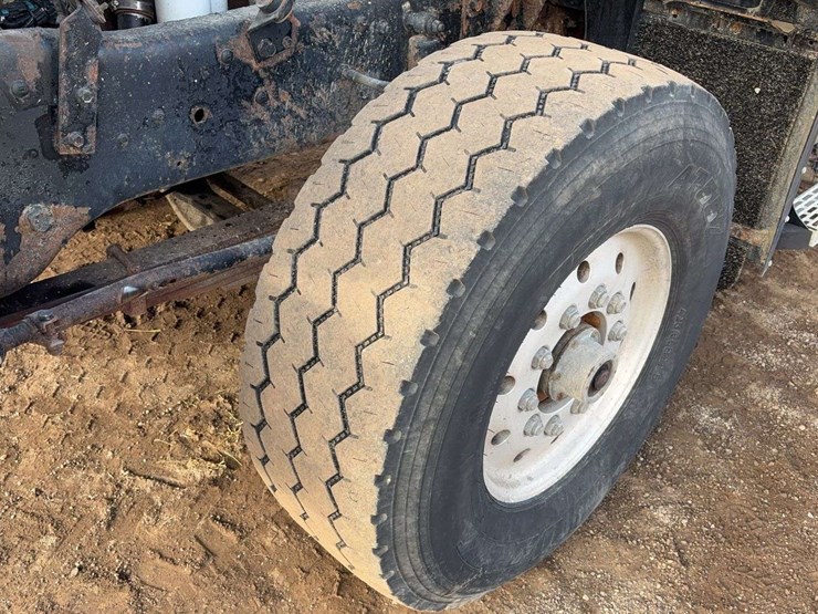 1999-mack-cl713-image-19