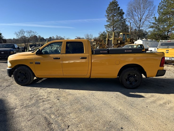 2012-dodge-ram-2500-image-2
