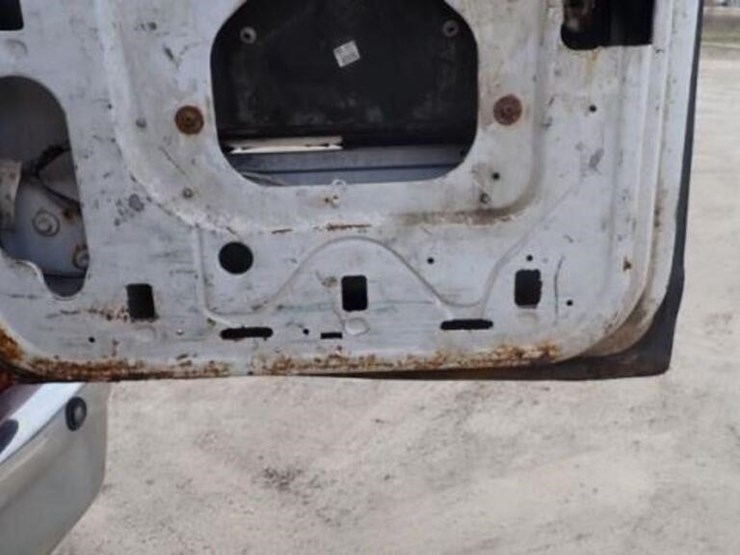 2010-ford-e350-xlt-image-59