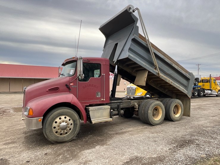 kenworth-t300-image-2