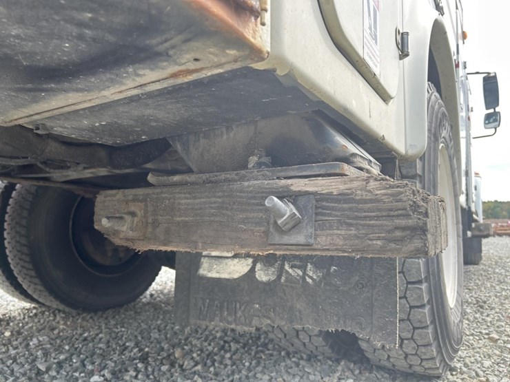 international-4000-image-34