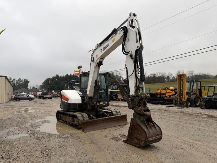 2020-bobcat-e85-image-7