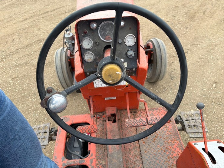 allis-chalmers-190-landhandler-tractor-image-30