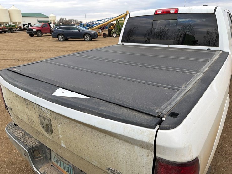 2012-dodge-2500-image-16