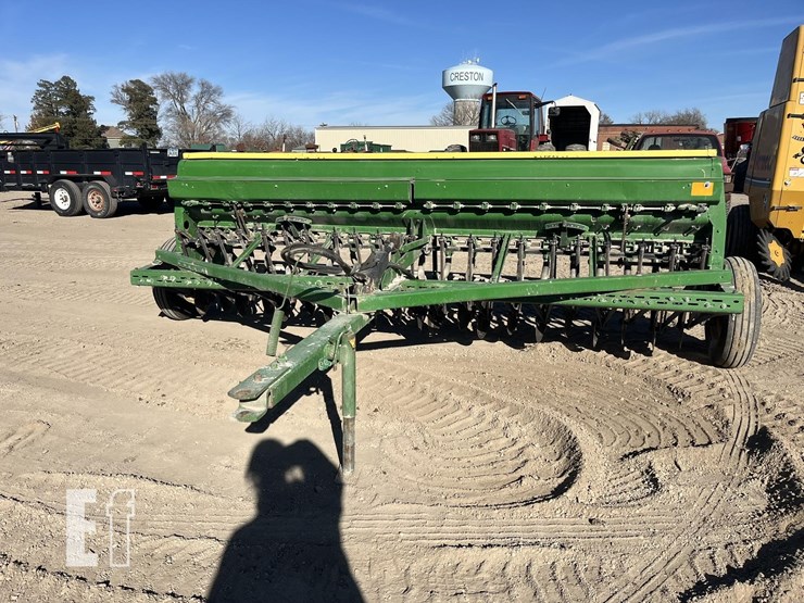 john-deere-8200-image-2