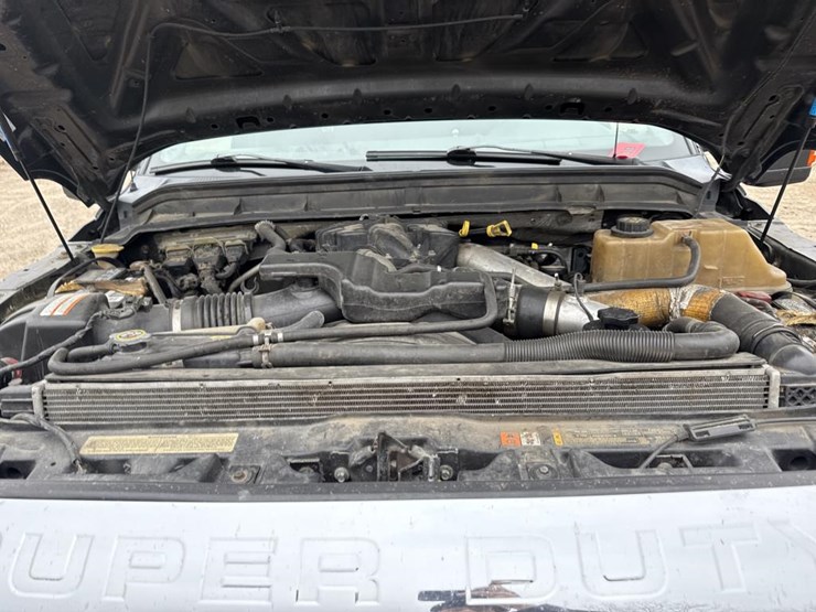 ford-f550-xlt-image-15