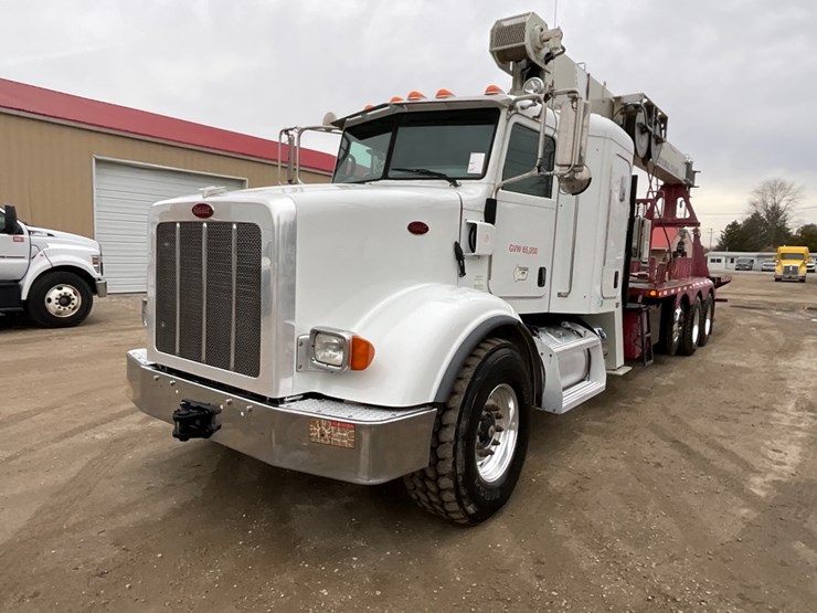2015-peterbilt-365-image-4