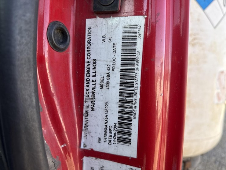 2005-international-durastar-4300-image-86