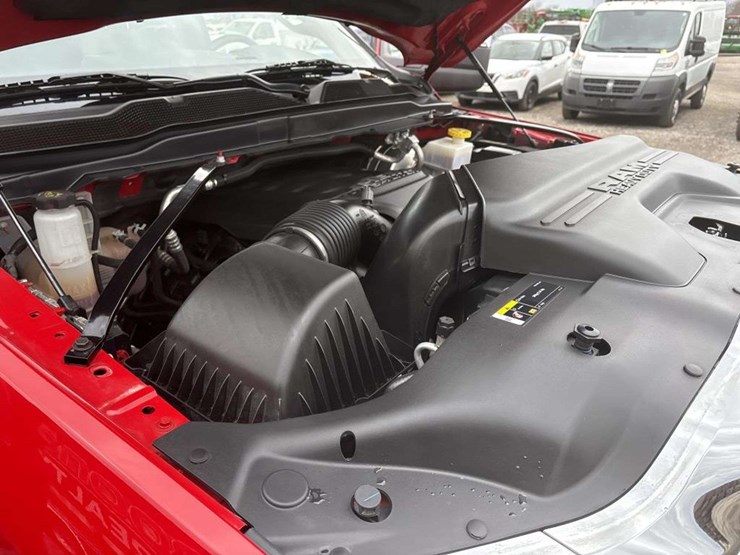 2024-ram-2500-big-horn-image-21