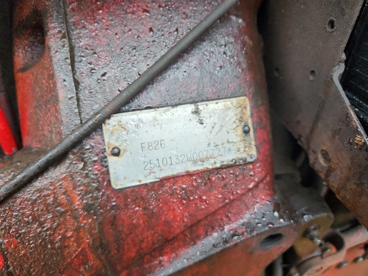 1969-ih-826-diesel-tractor-image-25