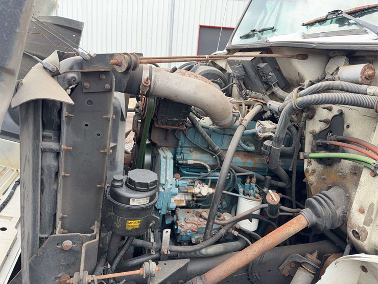 1997-international-4900-image-27