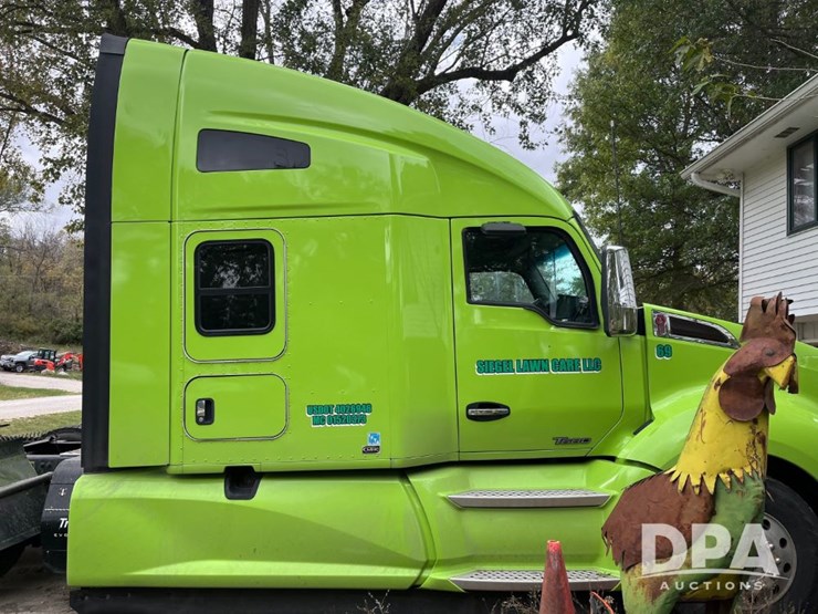 kenworth-t680-image-23