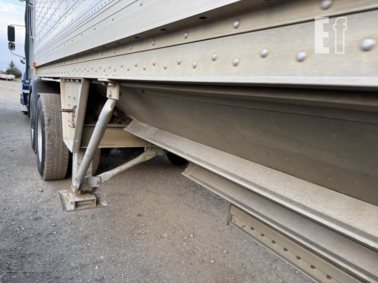 2002-stoughton-dolly-image-35