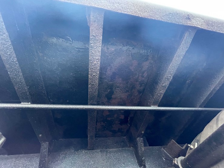 international-4900-image-18