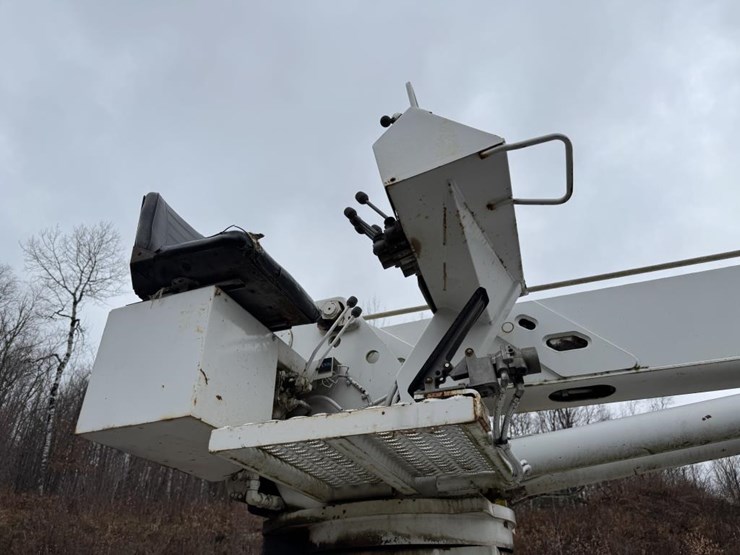 2001-international-4900-image-25