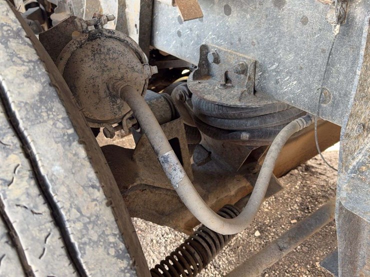 2017-kenworth-t880-image-11