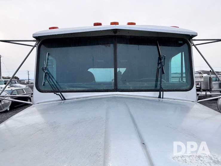 1995-kenworth-t800-image-23