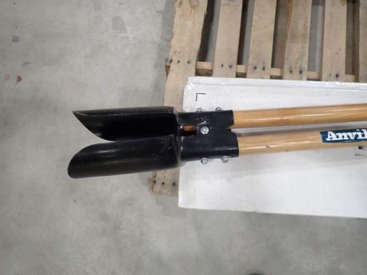 6.5-ft-brielle-black-pine-led-christmas-tree-image-10