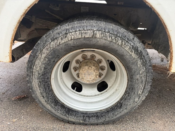 #1840-•-2013-ram-5500-4x4-service-truck-image-41