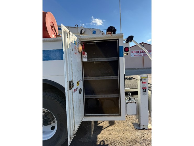 2015-kenworth-t270-image-14