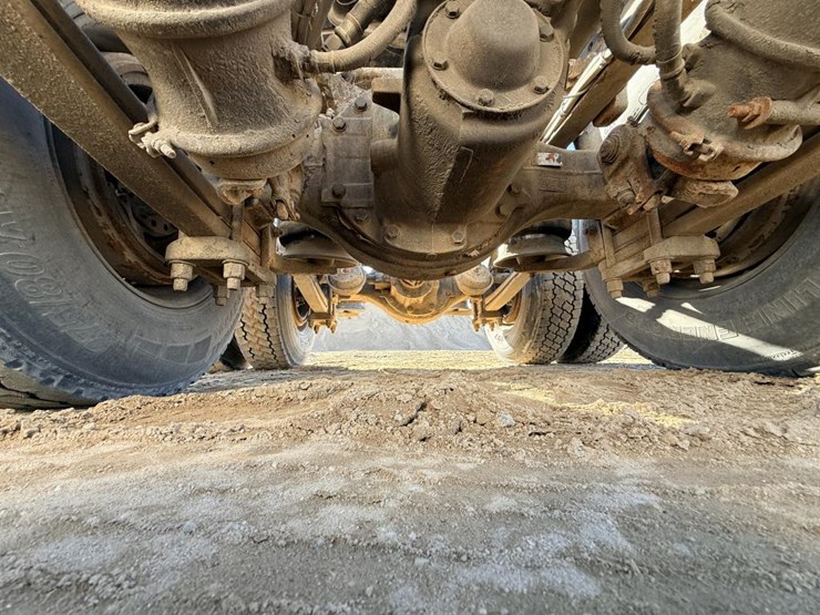 2007-freightliner-columbia-120-image-76