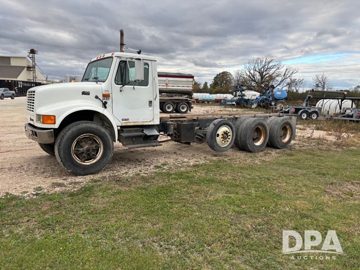 international-4900-image-16