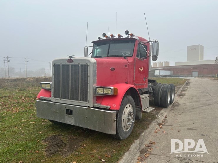 1999-peterbilt-379-image-12