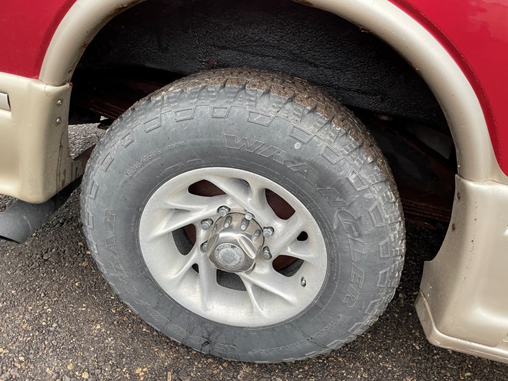 1999-chevy-3500-image-18